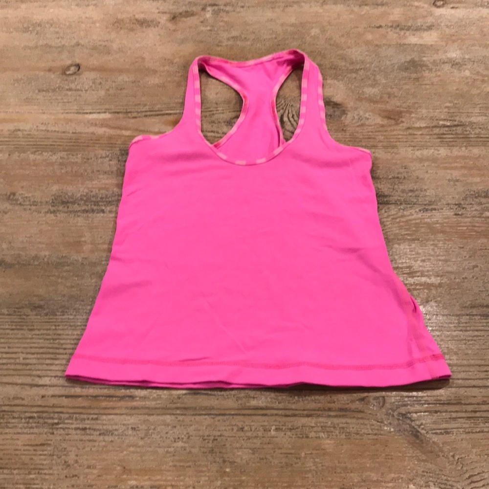 Lululemon top probably size 4